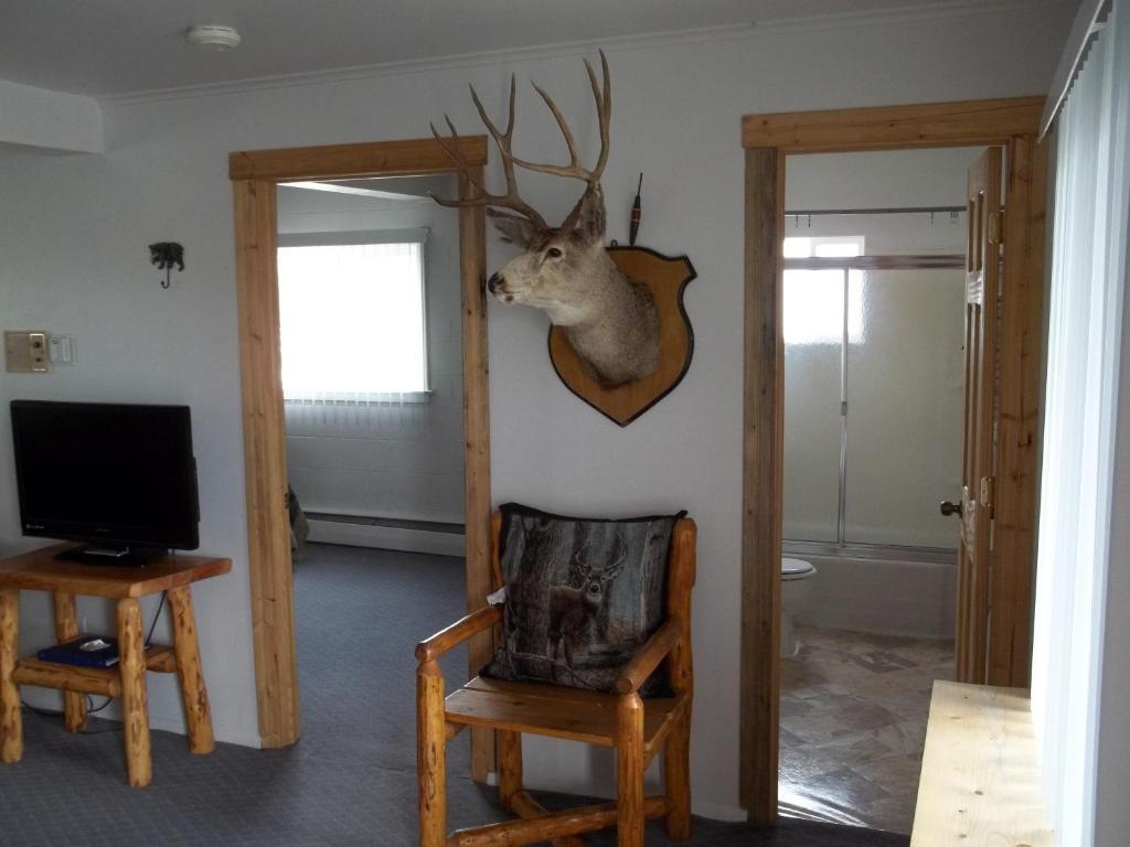 Budget Host Elk Antler Inn Thermopolis Room photo